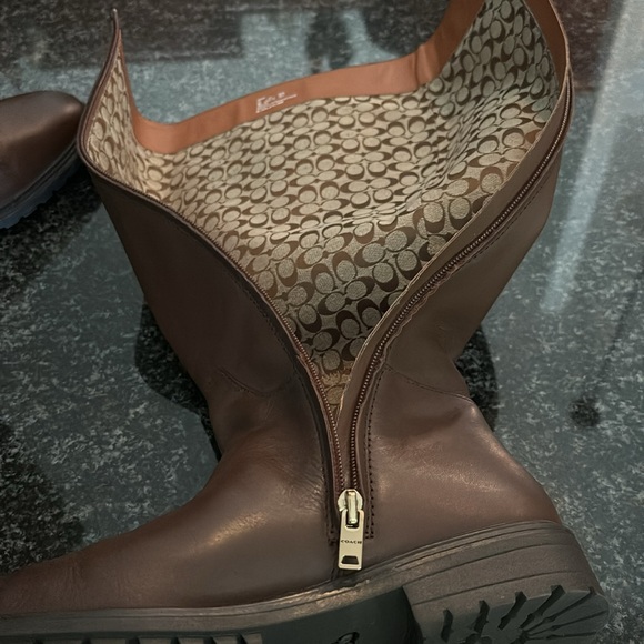 Worn once Coach riding boot - Picture 12 of 12